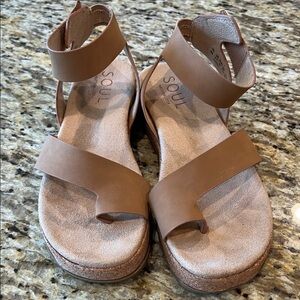 NWOT Soul by Naturalizer Tan Strappy Sandals